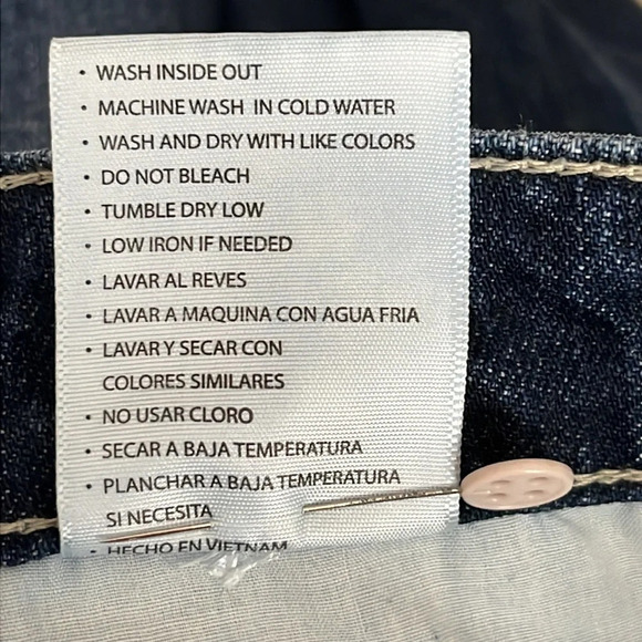 KanCan Bernice High Rise Boyfriend Distressed Jeans Dark Wash - NWOT - Size 26 - Picture 8 of 8